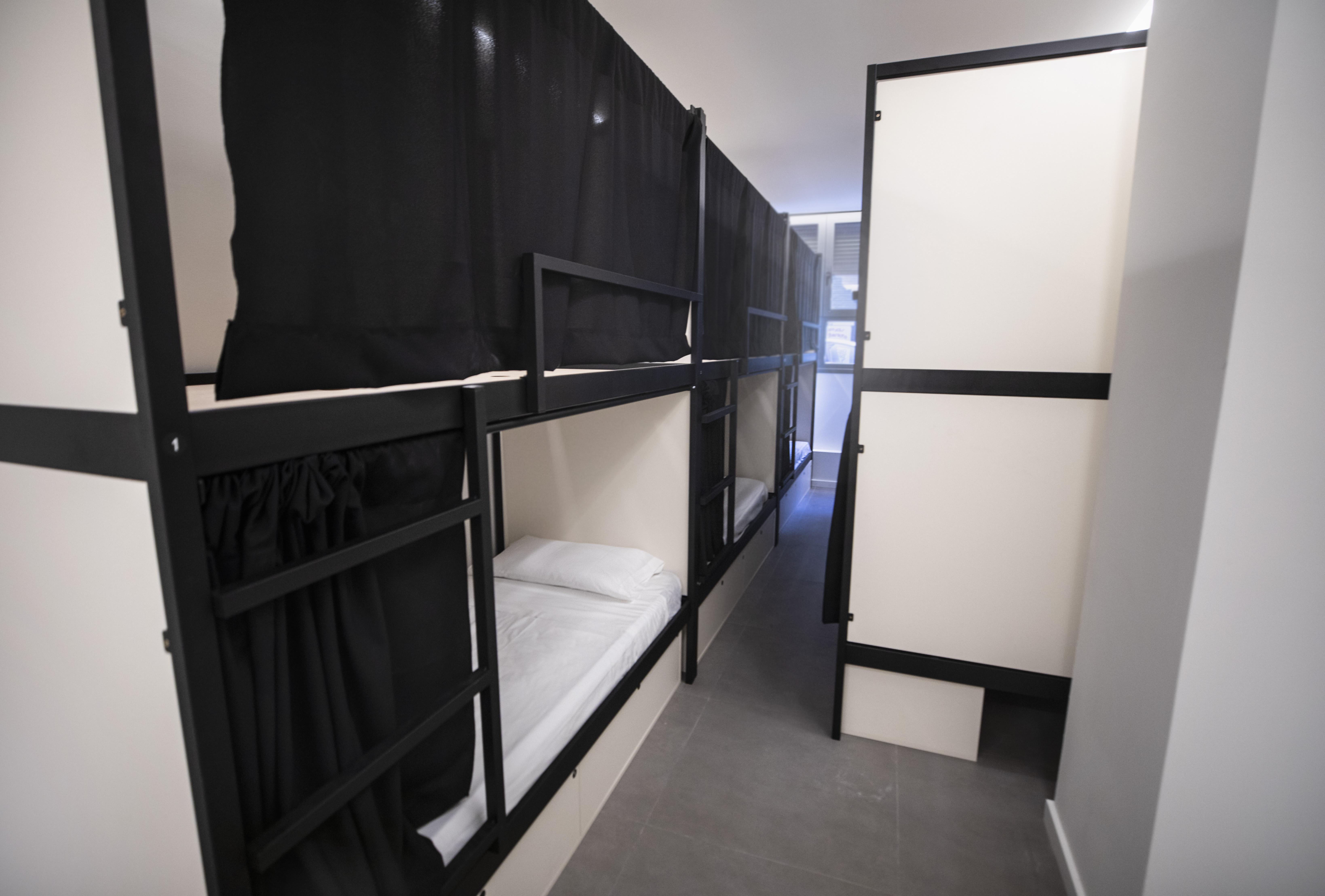Hostel Myd La Latina Madrid Exterior photo